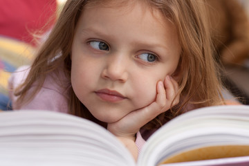 reading child