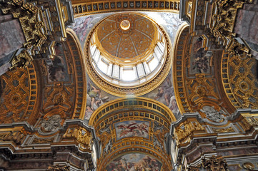 Fototapeta na wymiar Rzym, Kościół św Ambroży i św Charles