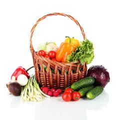 Foto op Plexiglas Fresh vegetables in wicker basket  isolated on white © Africa Studio