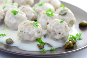 Kapern, Fleisch
