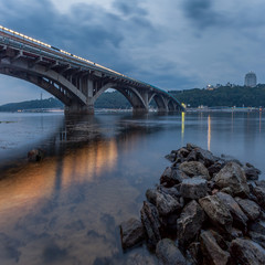 Naklejka premium Kyiv Metro bridge in the evening