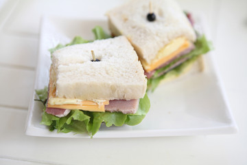 sandwich ham and cheese