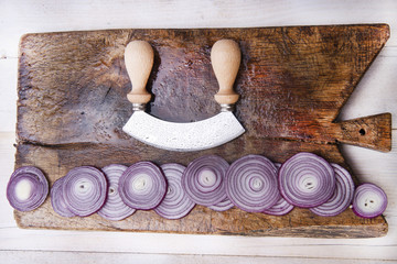 fresh red onions