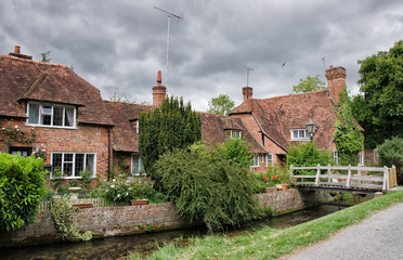 Fototapeta na wymiar English Village Cottage