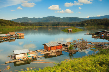 Fototapeta premium Floating house