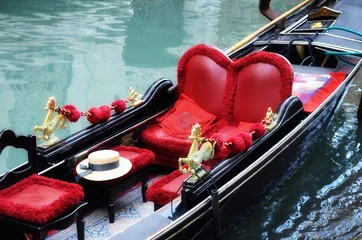 Fototapete Gondeln Venezianisches typisches Boot - Gondel