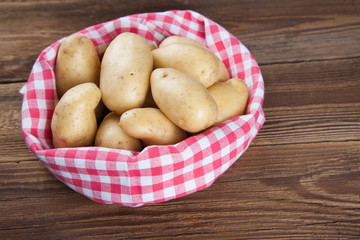 Kartoffeln im Tuch II