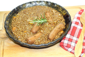 saucisses et lentilles