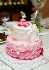 Obraz na płótnie Canvas birthday cake decorated with fondant