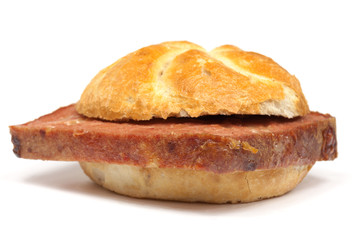 Semmel mit Fleischlaibchen