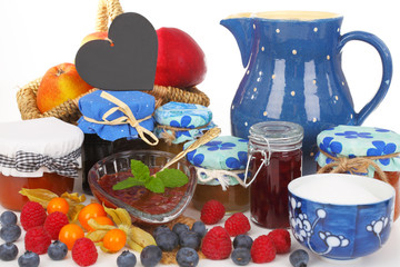 Marmeladen und Gelees einkochen