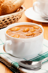 Beans in tomato sauce with bacon