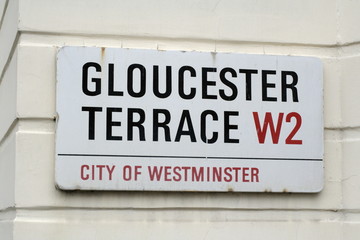 Naklejka premium Gloucester terrace street sign
