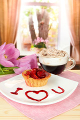 Sweet cake with strawberry and sauce