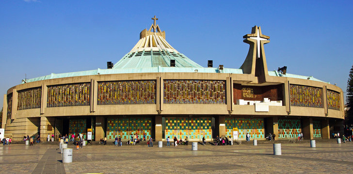 nouvelle basilique de Guadalup&eacute;