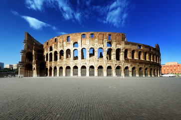 Fototapeta premium sunset and Colosseum in Rome, Italy