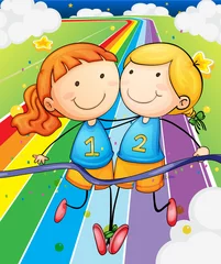 Afwasbaar Fotobehang Regenboog Twee meisjes rennen op het veld