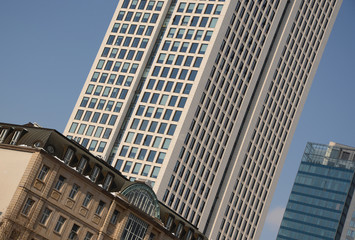 Fototapeta premium Hochhaus in Frankfurt