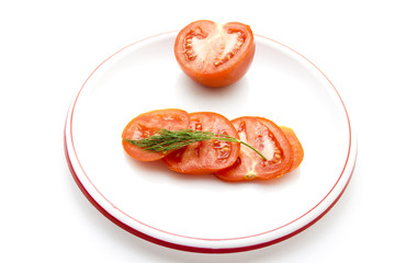 Frische Tomaten auf Teller