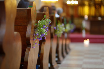 Beautiful wild flowers wedding decoration