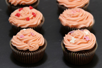 Cupcakes au chocolat et glaçage crème au beurre
