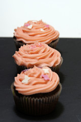 Cupcakes au chocolat et glaçage crème au beurre