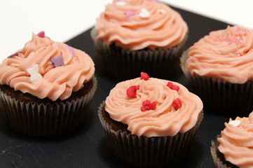 Cupcakes au chocolat et glaçage crème au beurre