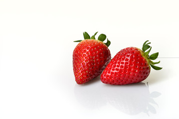 Zwei Erdbeeren