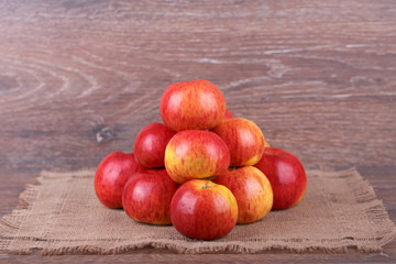 apples