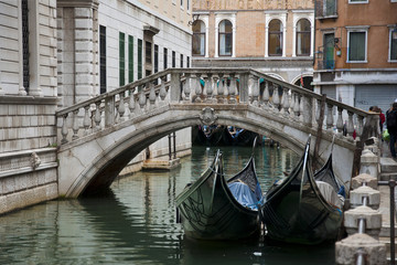 Panele Szklane Podświetlane  Most z gondolami - Wenecja