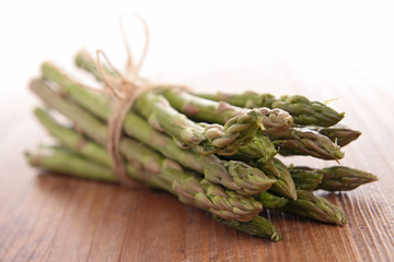 raw asparagus