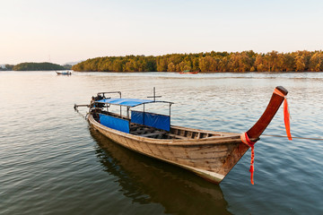 Obraz premium Touring boat