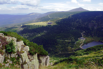 jezioro i schroniska w Karkonoszach