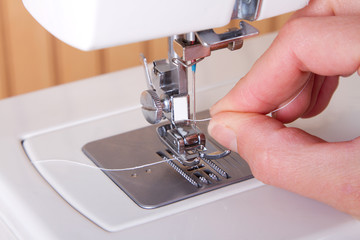 threading a sewing machine