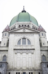 Fototapeta na wymiar St-Joseph szczegóły boczne Oratory elewacji.