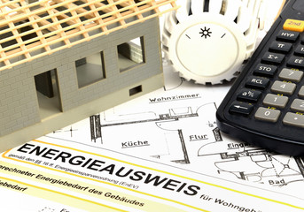 Energieausweis mit Heizungsthemostat