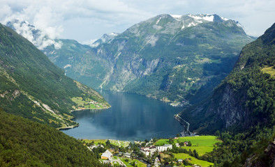 Fototapeta na wymiar Geiranger fjord