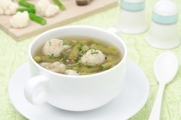 vegetable soup with cauliflower and green beans horizontal