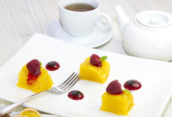 Ананасы на десерт