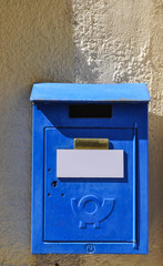 Boîte aux lettres ancienne.
