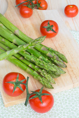 Green asparagus and cherry tomatoes