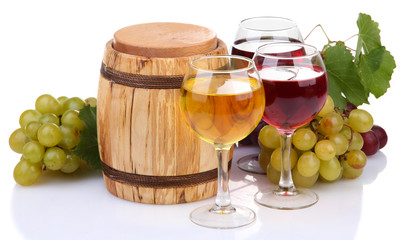 Barrel and glasses of wine, grapes, isolated on white