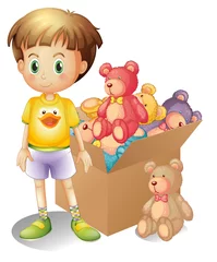 Selbstklebende Fototapete Bären Ein Junge neben einer Kiste mit Spielzeug
