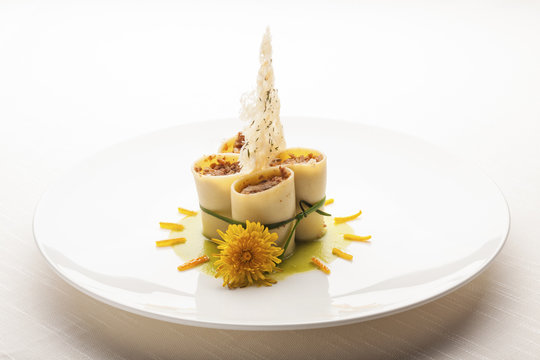 Creative Italian Cuisine: elegant paccheri pasta plate