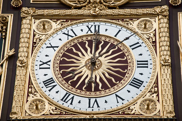 Fototapeta na wymiar détail horloge de la conciergerie à Paris