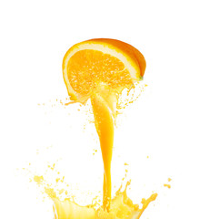 Orangensaft spritzt