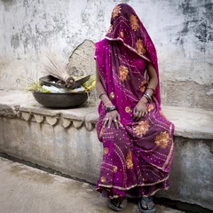 Deurstickers Femme voilée de la caste des Intouchables, Rajasthan. © Ch.Allg