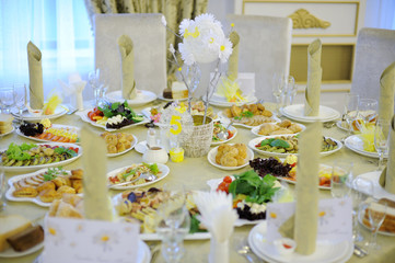 Banquet Table