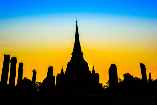 Wat Phra Si Sanphet Temple on sunset in Ayutthaya, thailand