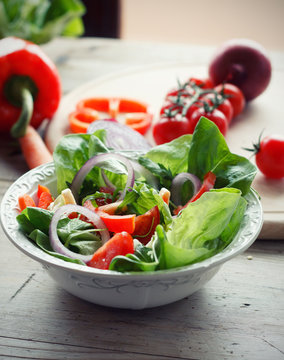 Fresh mixed vegetable salad